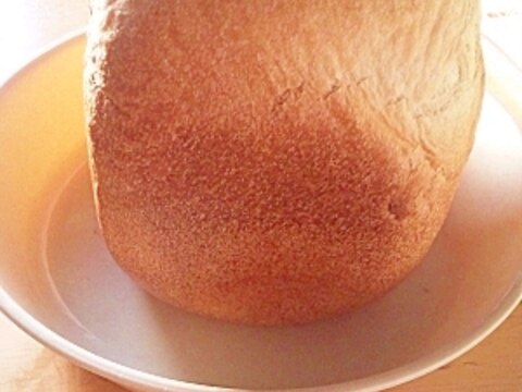 HBで、スキムミルクなしでも美味しい食パン